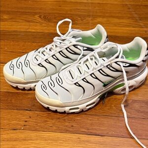 Nike White and Green Athletic Shoes